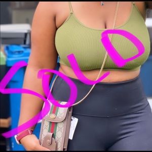 Authentic Gucci Phone & AirPods cross body purse.